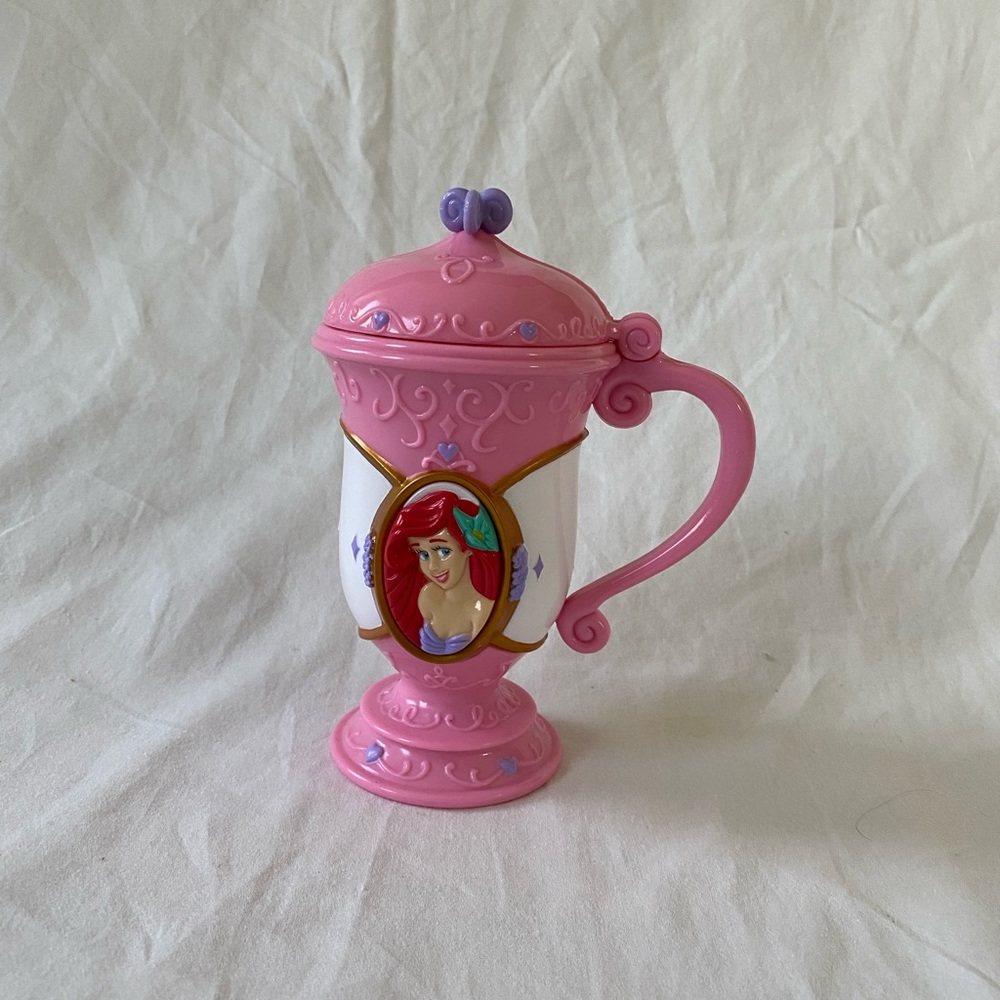 Vintage Little Mermaid Ariel Cup